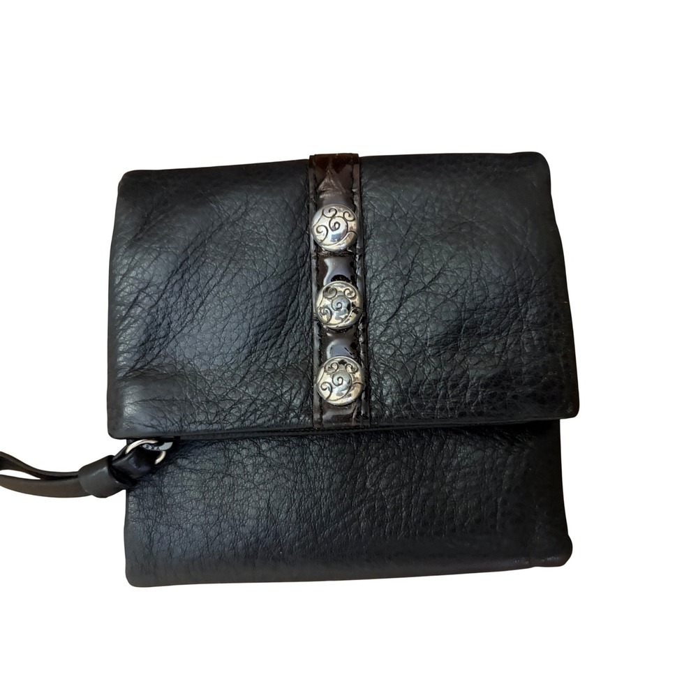 Brighton Black Pebbled Leather Trifold Wallet Silver Scroll Medallion Croc Trim